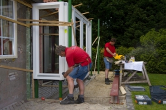 Kozijnen plaatsen in uitbouw (1/2)